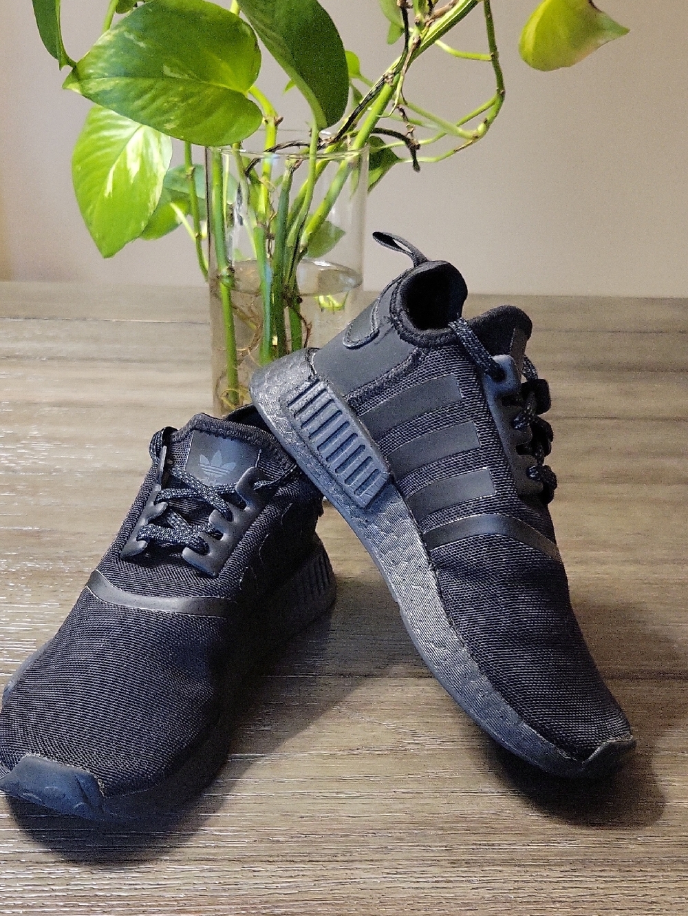 Adidas Boy's Black Low-Top Knit Sneakers